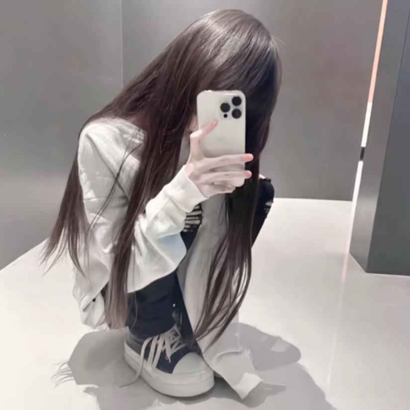 ＞𐋣＜