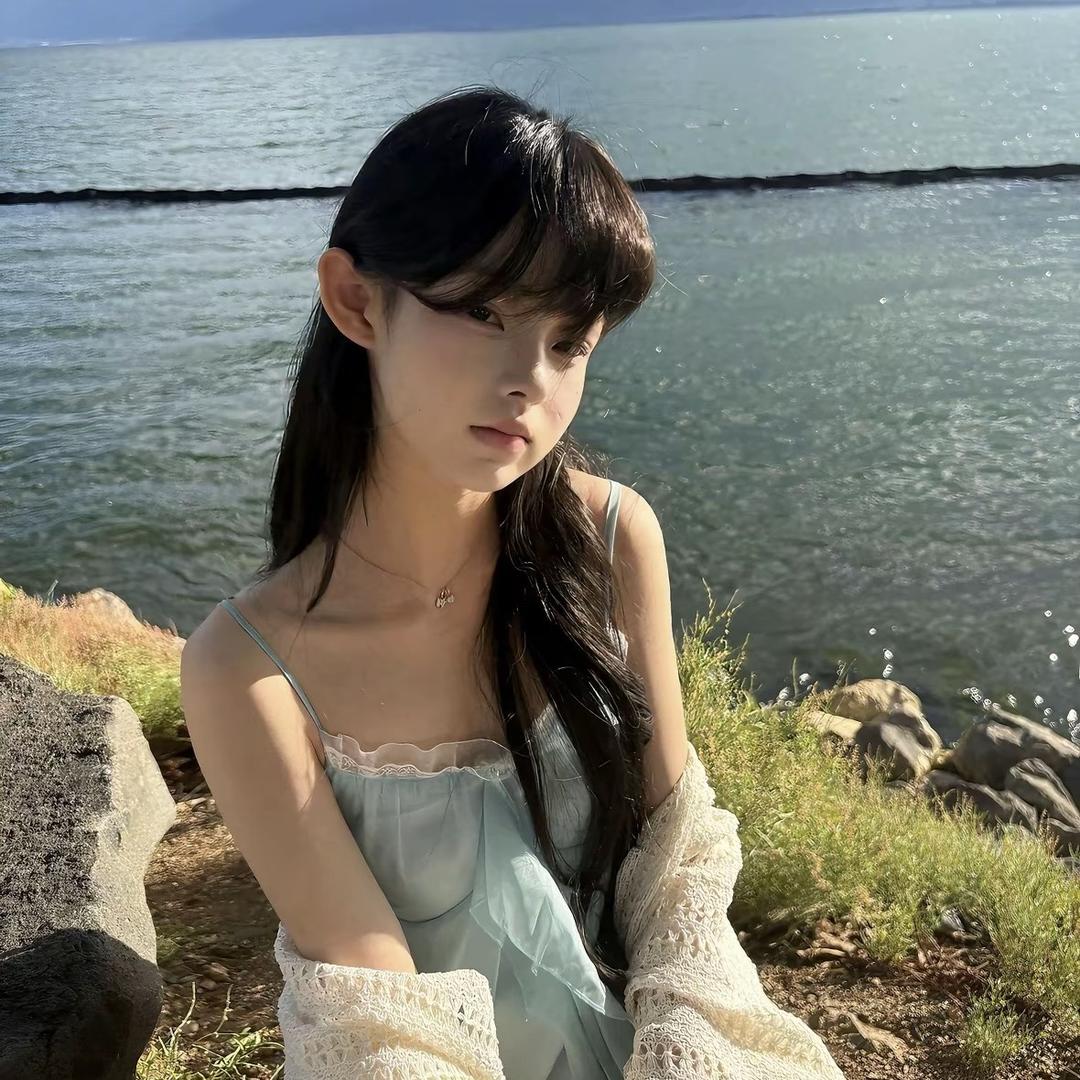 运动潮牌服饰