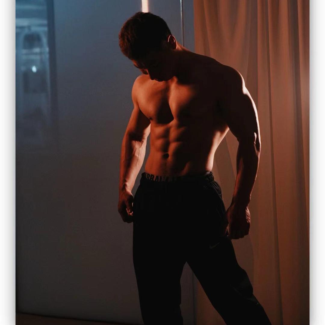 爱健身的小马哥