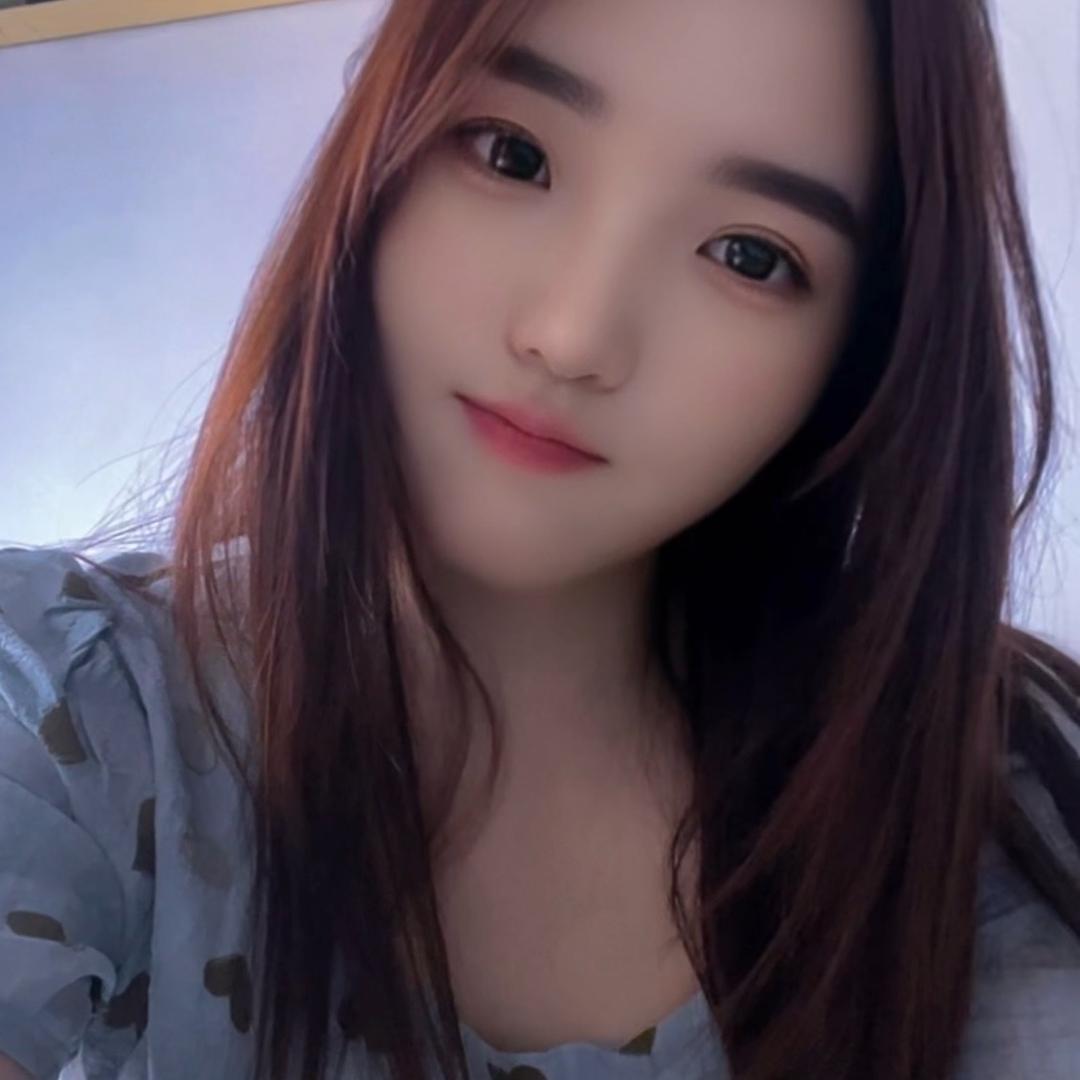 🌸轻描淡写的姐
