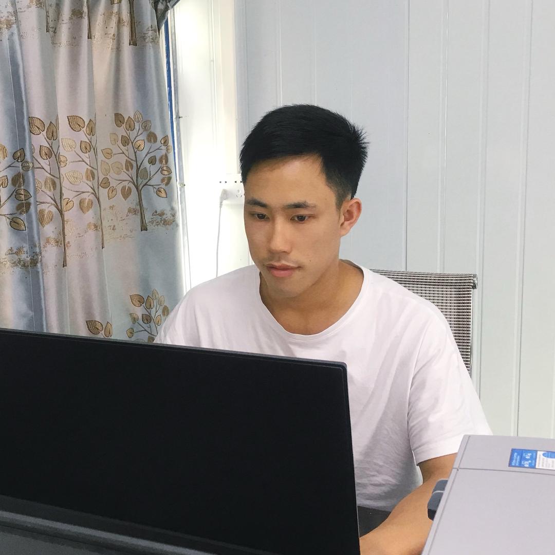 在北纬23°的工程人