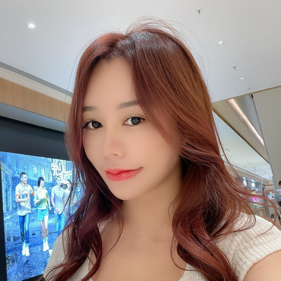 南康区蕾希服装店