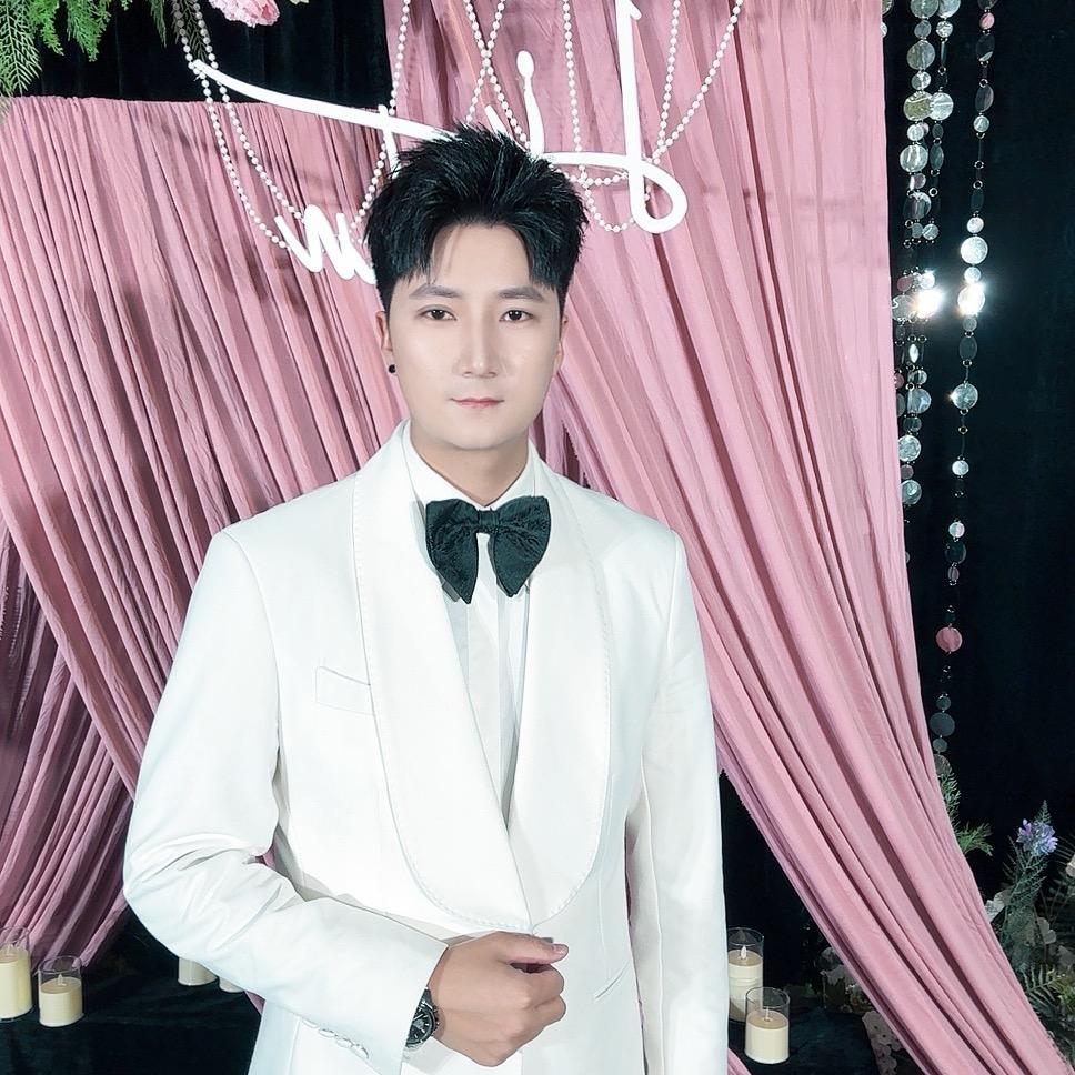 汉中主持人·陈～～～