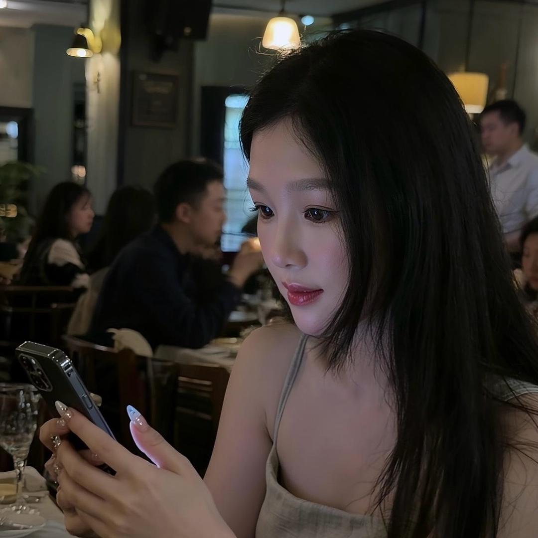 妤妤爱熬夜🌙