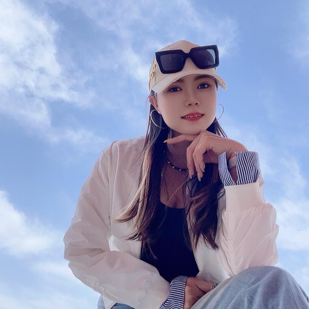 倾城花艺  丽丽