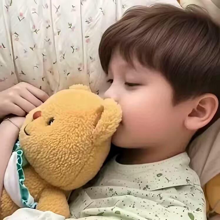 黑色毛衣