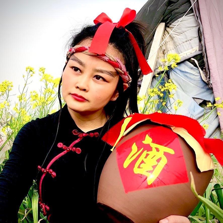 菲儿来了