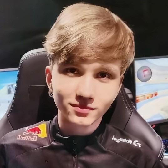 アクシズ教団団長