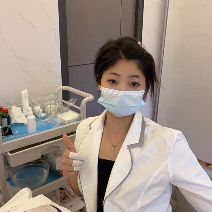 美容医学生👩‍⚕️小罗