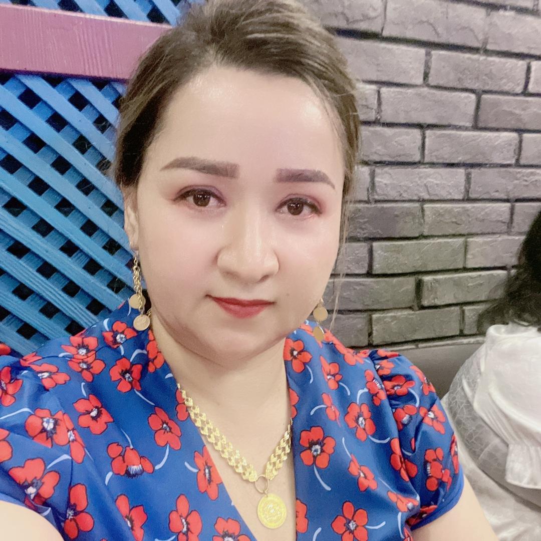 伽师县 GULISTAN 女装店