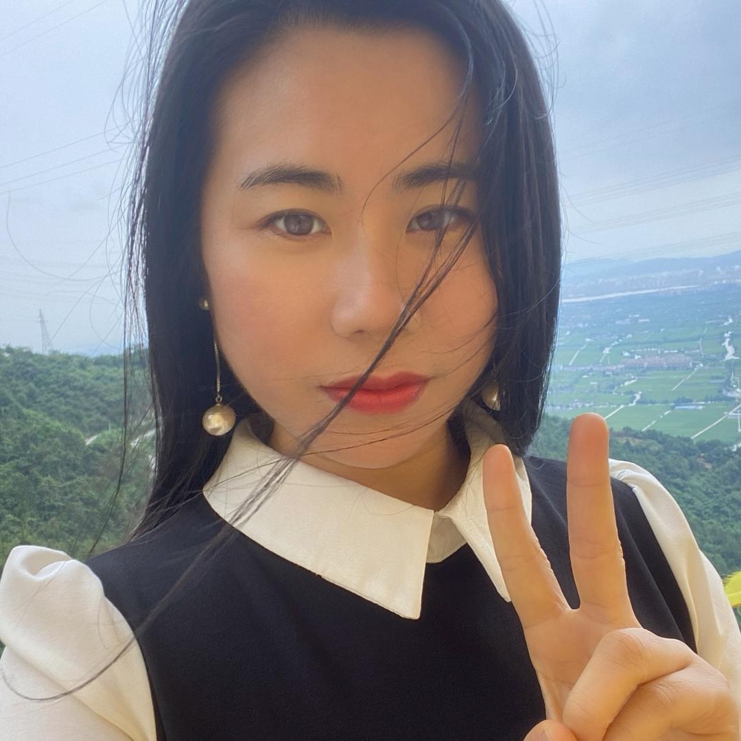 真丝小宝总   穿搭分享