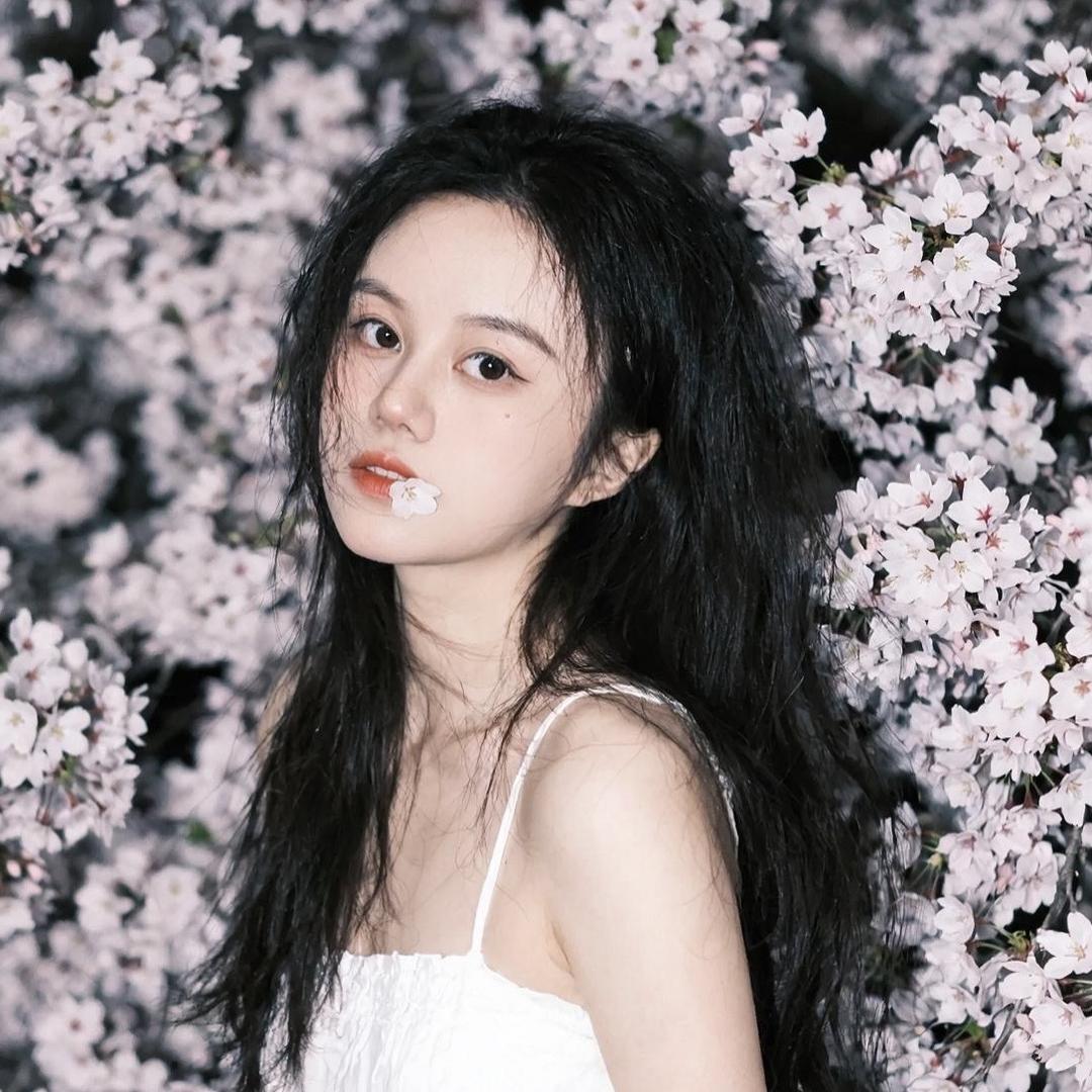 中翔龍玺思琪