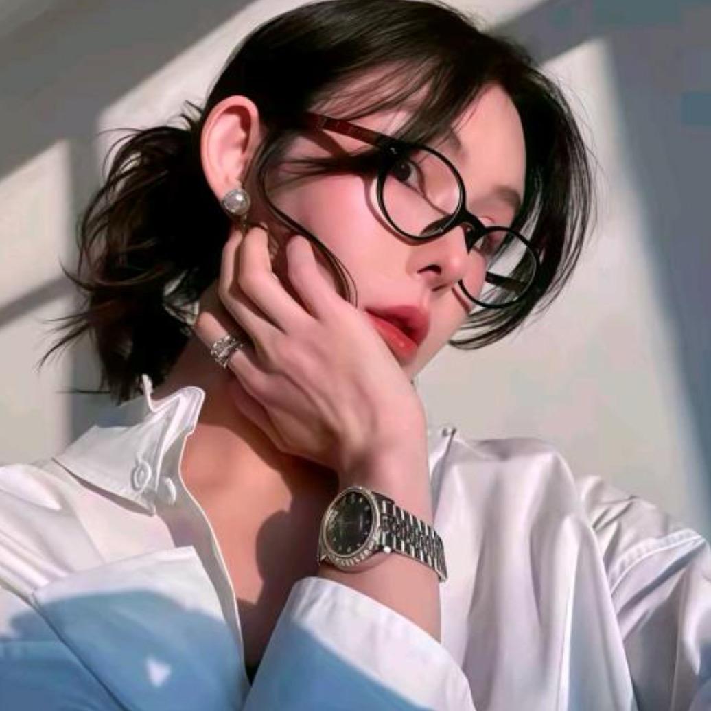 侯點點(爆款穿搭精选)