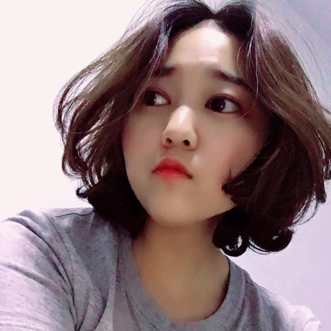 娱乐圈霸主沈月妹妹头像