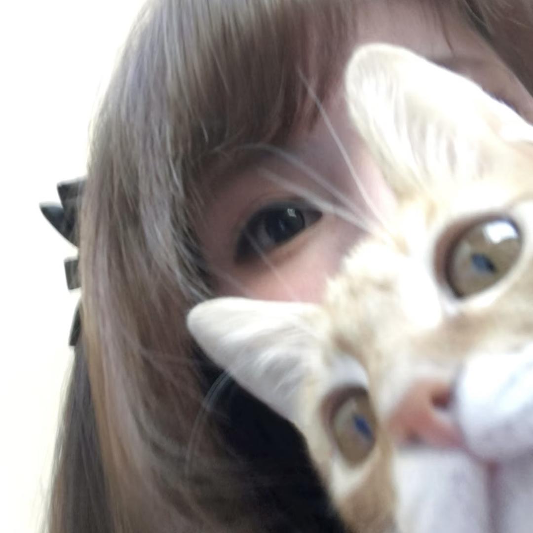 小鱼三月.