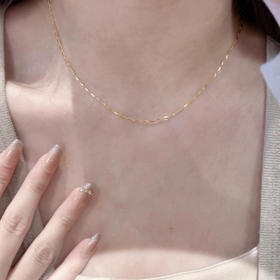 港铺简羽珠宝宏启