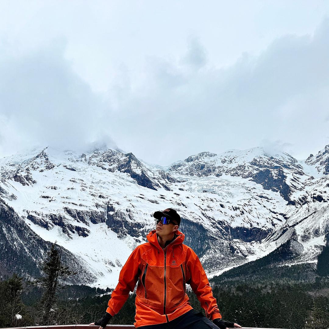 蓝蔚然（徒步摄影领队📷）