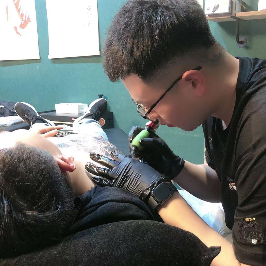章丘凌墨刺青🔞
