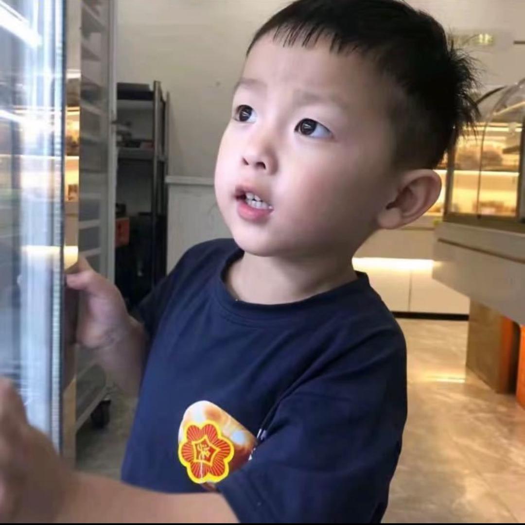 小志.