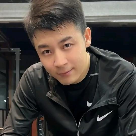 户外发(东方啊保)助理