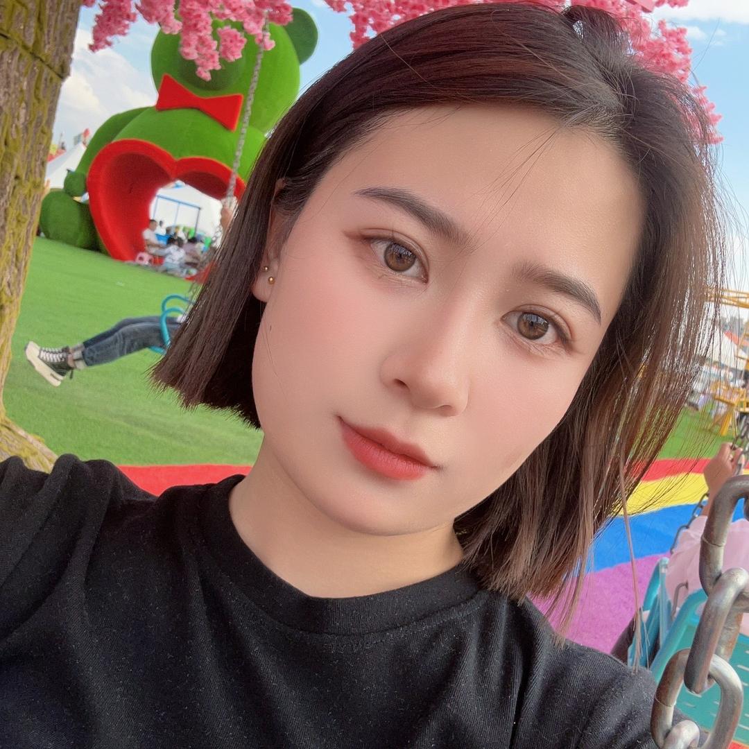 杨乐多&