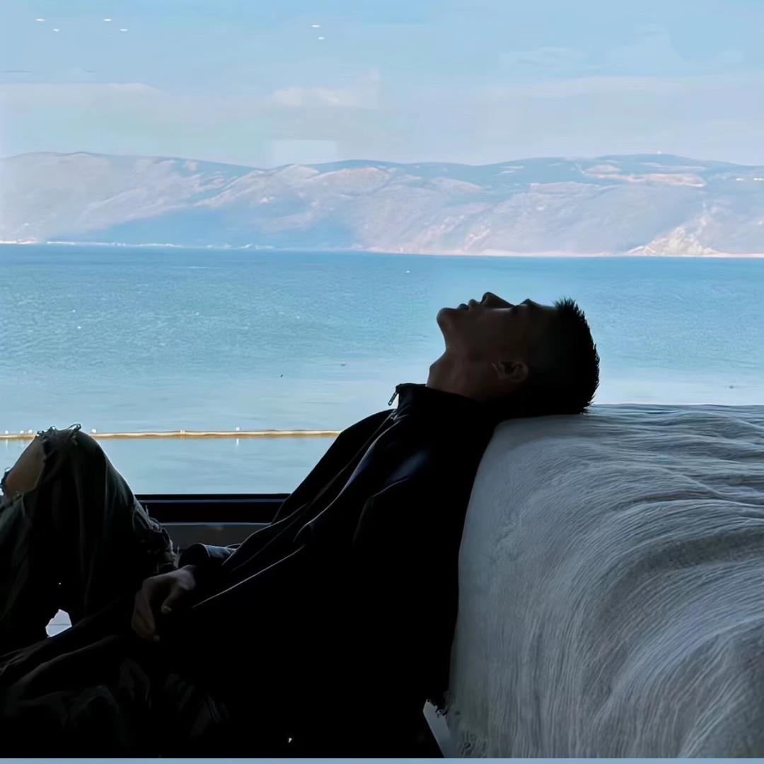 ㅤㅤㅤㅤㅤㅤㅤ🦦