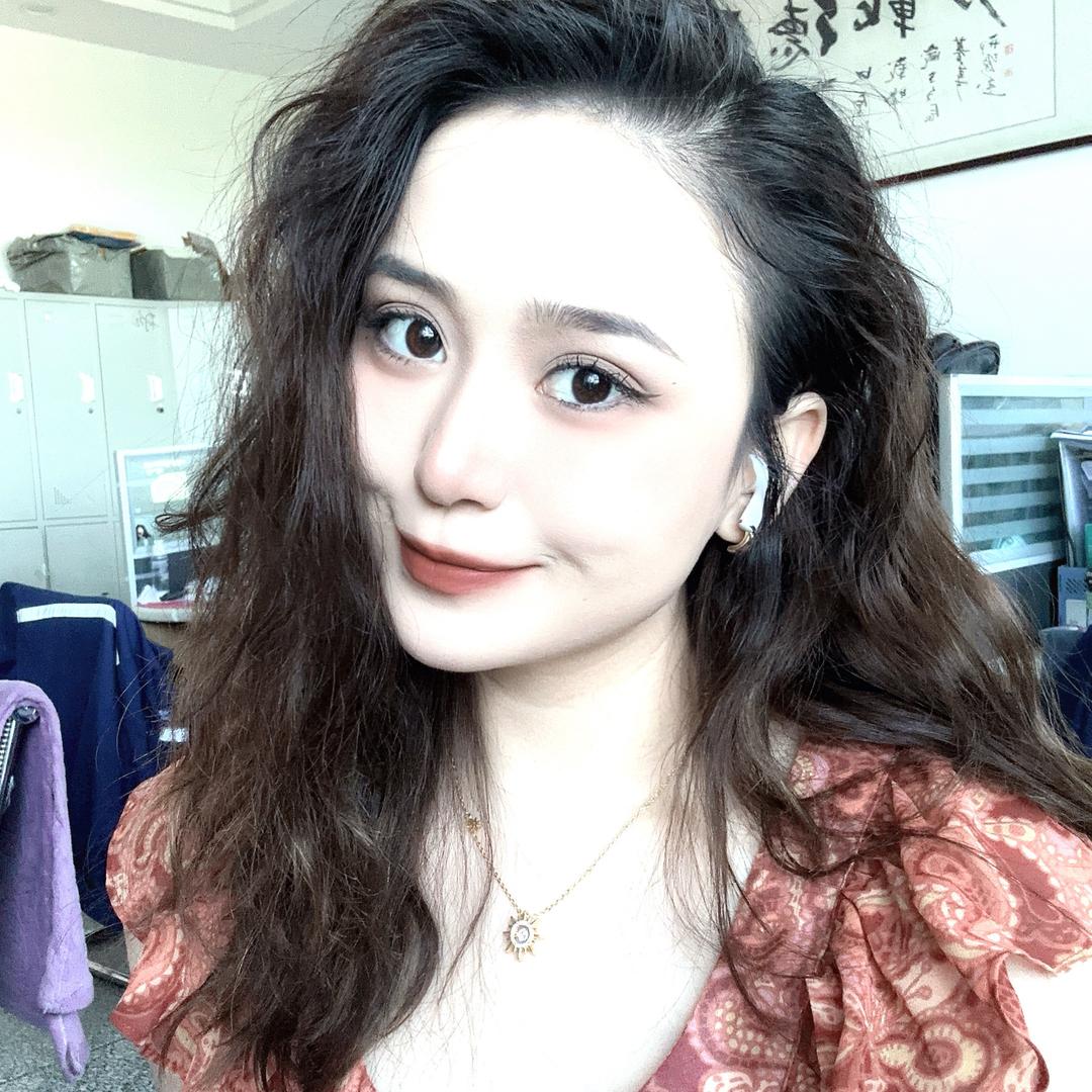 爱喝拿铁的迪拉迪迪