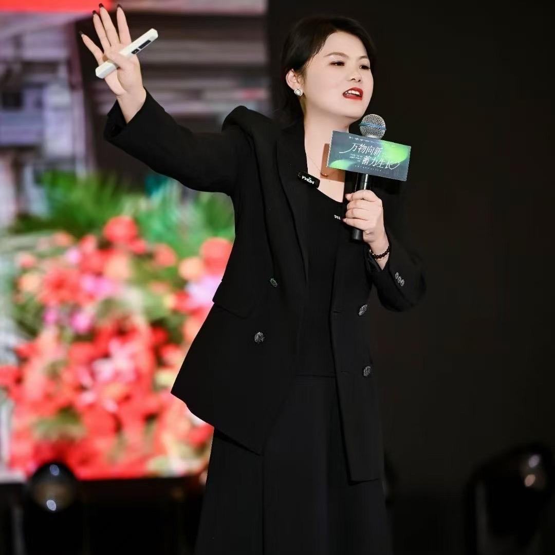 肤姿钰刘小莉(广东雨汐源头工厂技术总负责