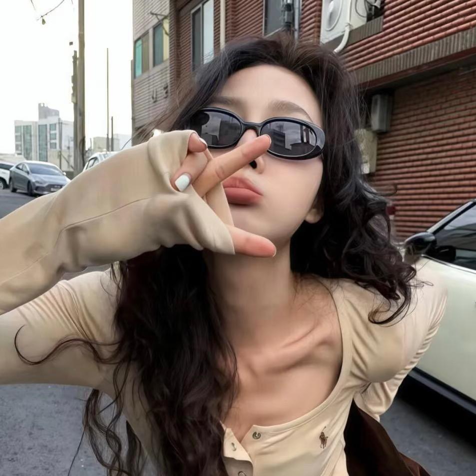 莯芽尖尖