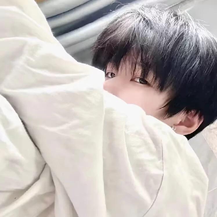 穿饱ovo