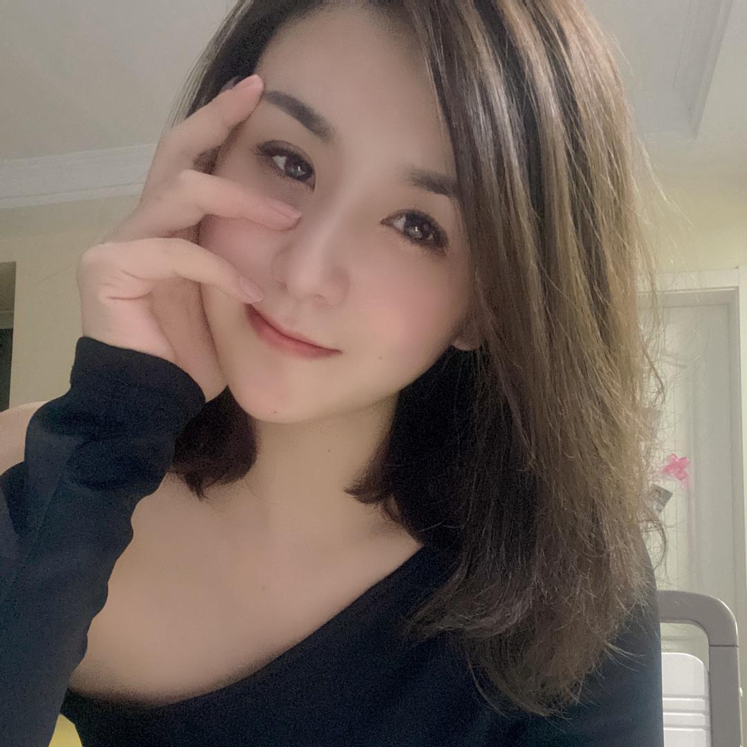 瑞腾美妆彤彤