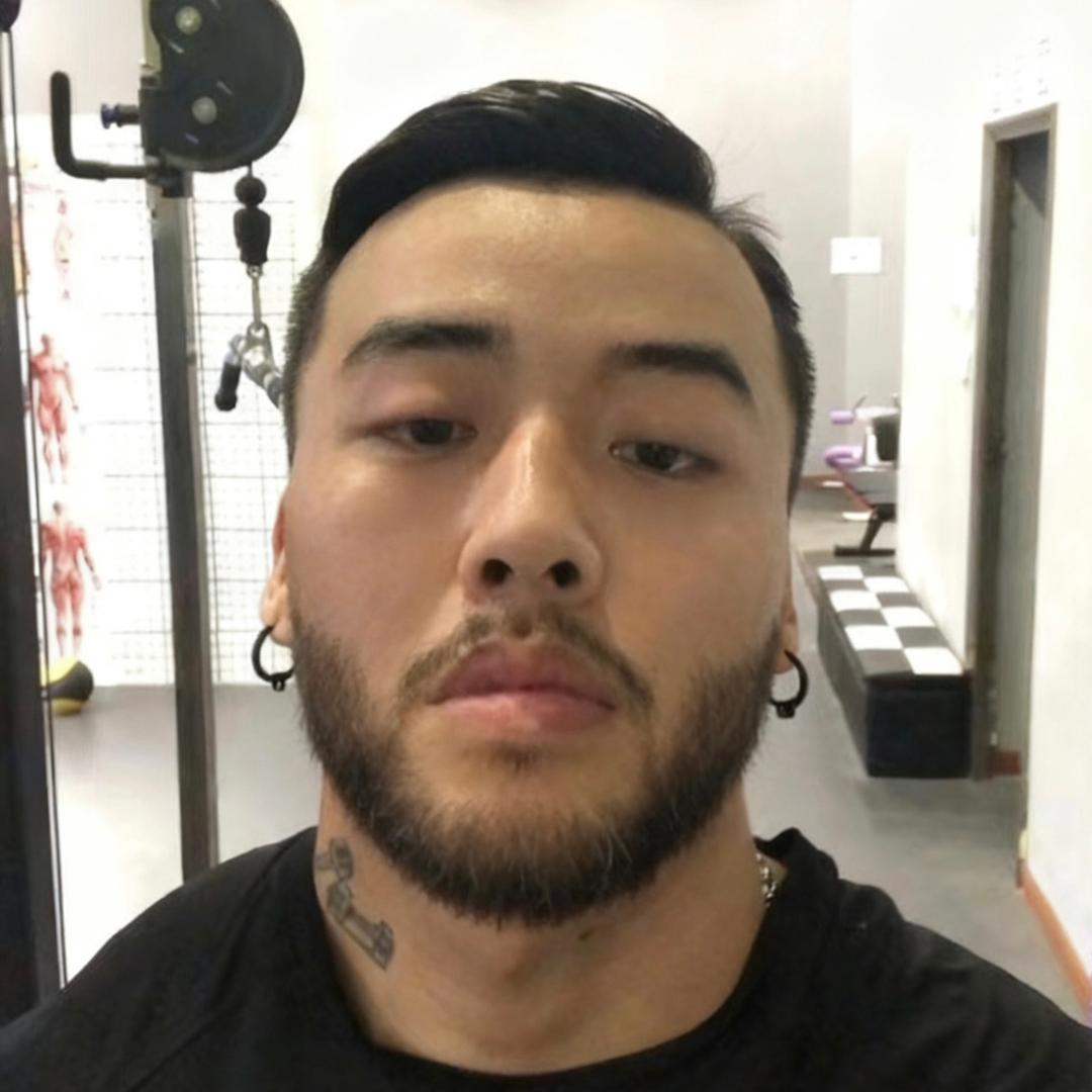 格斗主持人大炮