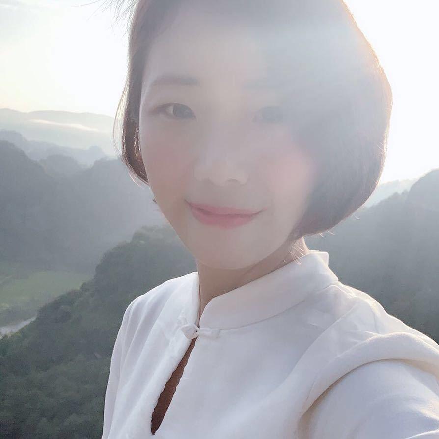 茶艺师小玲姐姐