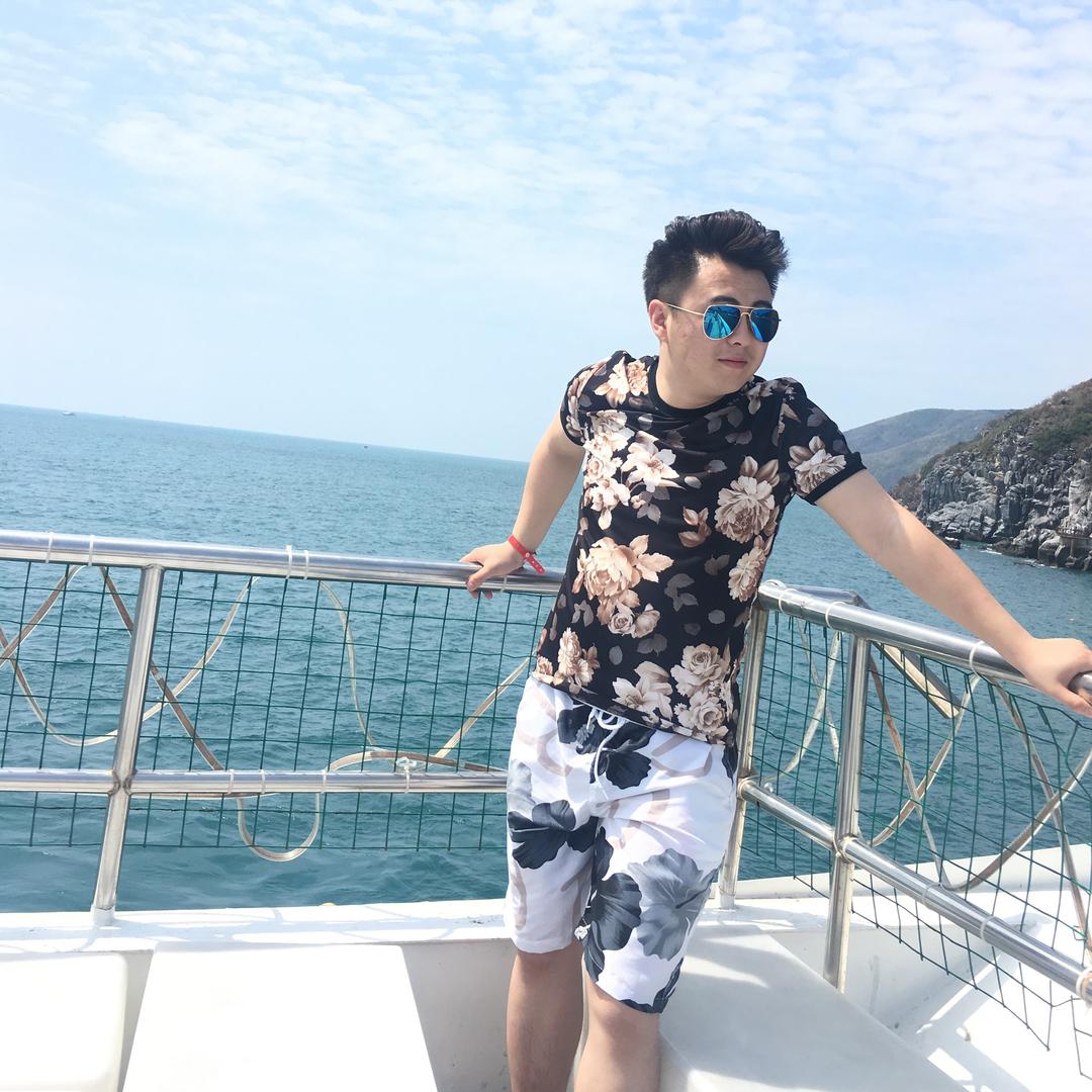 阳光 ""