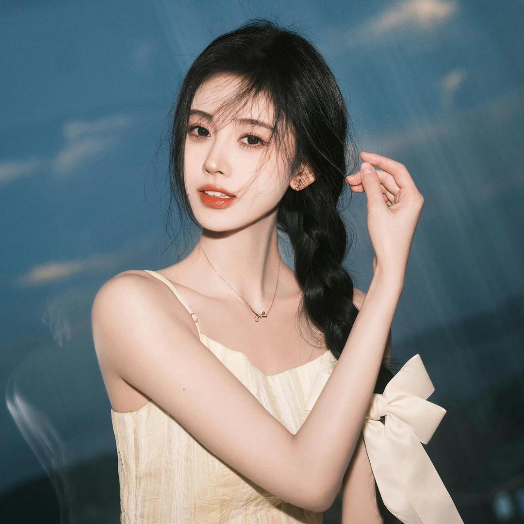 支持鞠婧祎登顶星光大赏