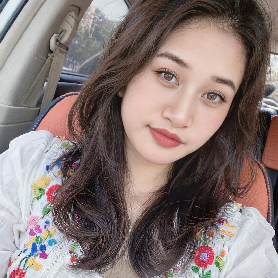 吃两大碗🍚🥢