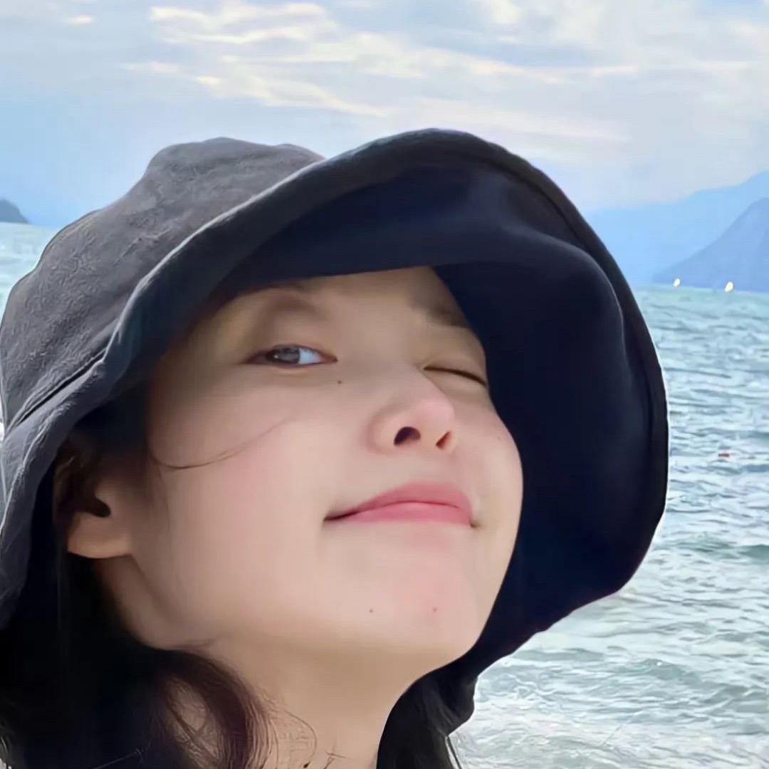 像初雪一样靠近你