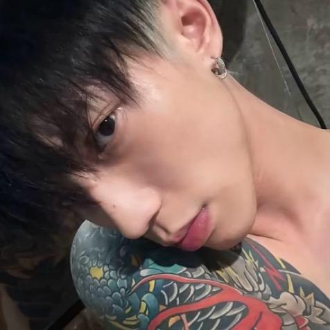 ￴￴￴￴  ￴ ￴￴ ￴