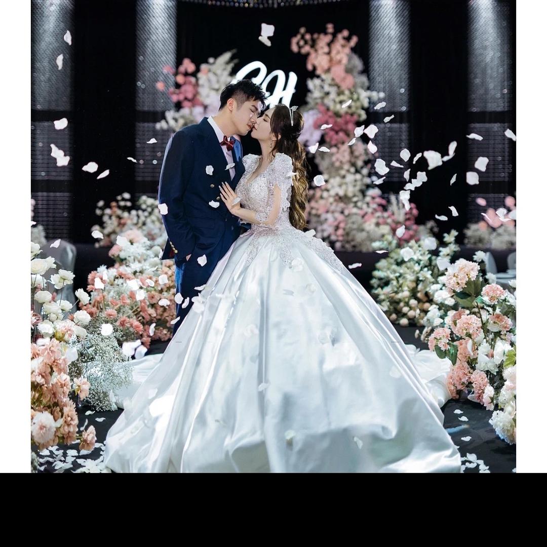 亳州篷房婚礼策划师~欣欣