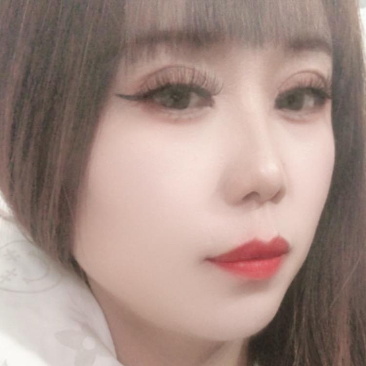 黄店商业街依之韵女装.直播不定时，