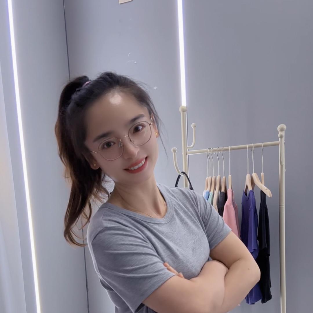 云云家服饰