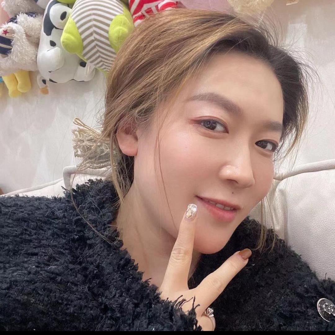汐汐童童妈