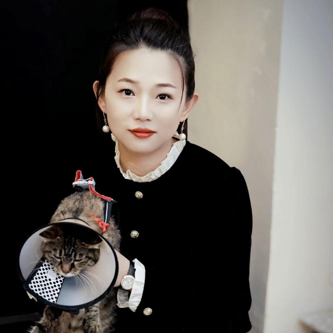 爱写文案的张小姐