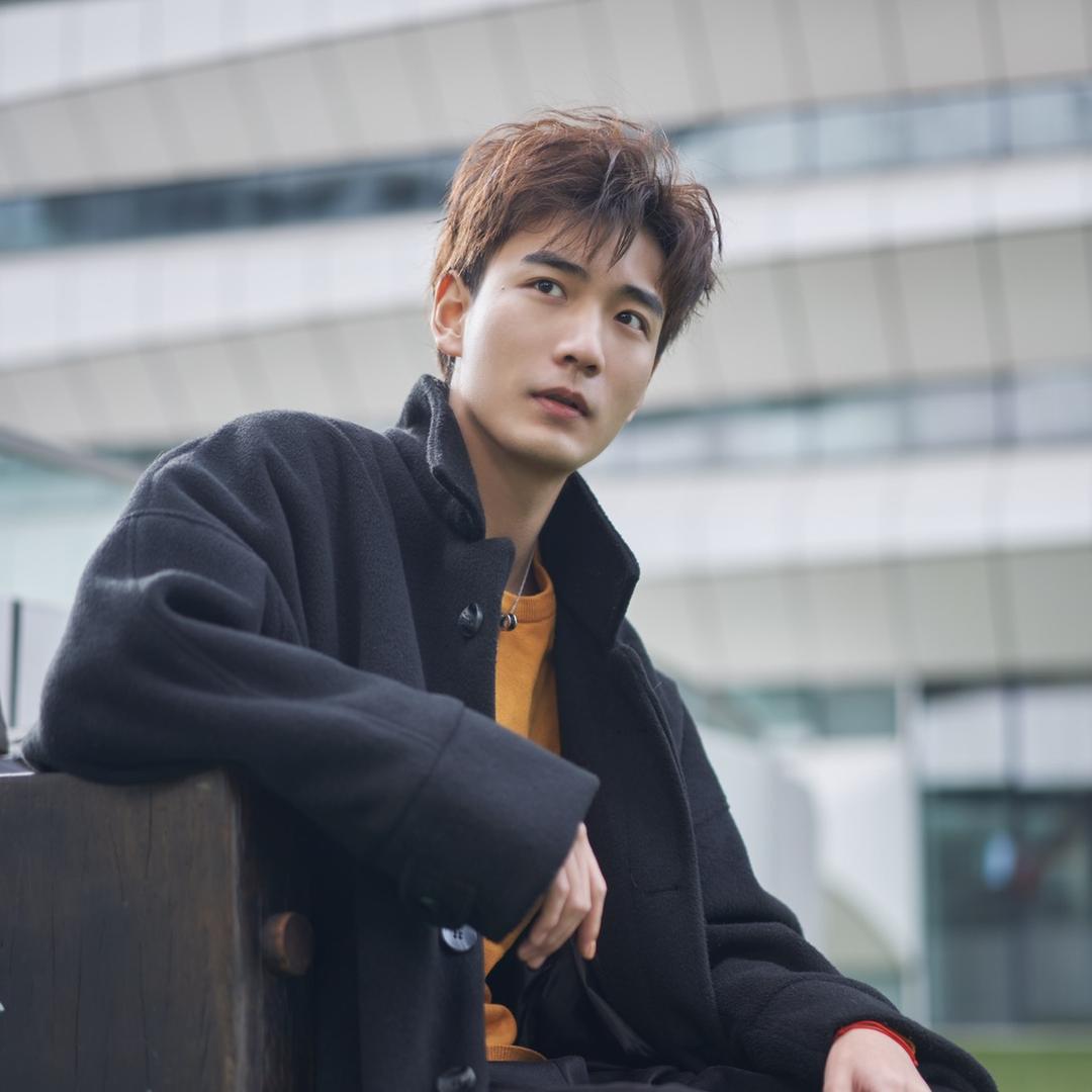 黄小明