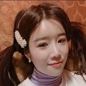 A周小福吃吃吃咯