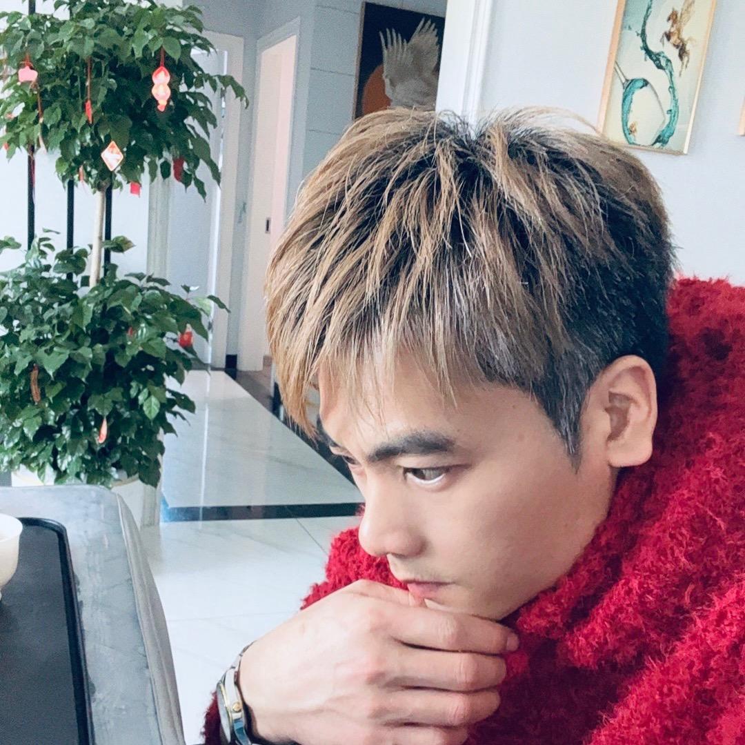 Mr. ﮩﮩ٨ـ__张