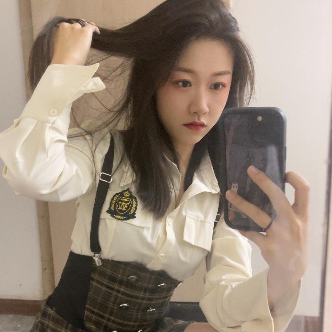 猫猫不美丽