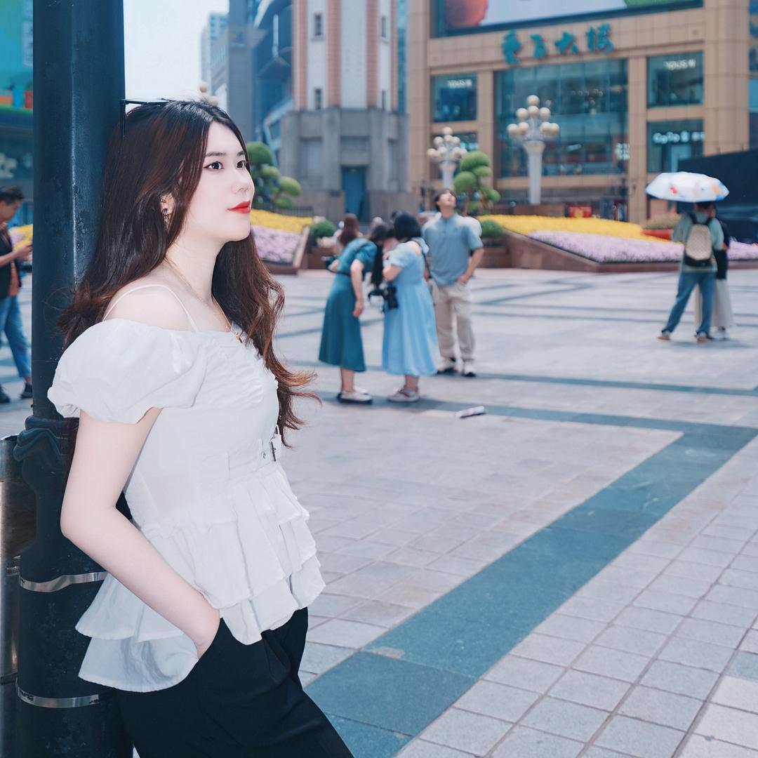庞小姐