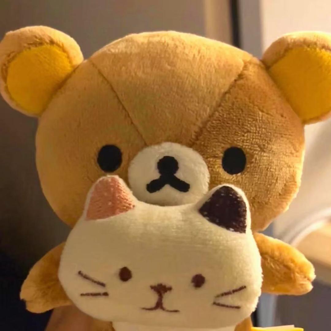 爱吃食物的女孩子