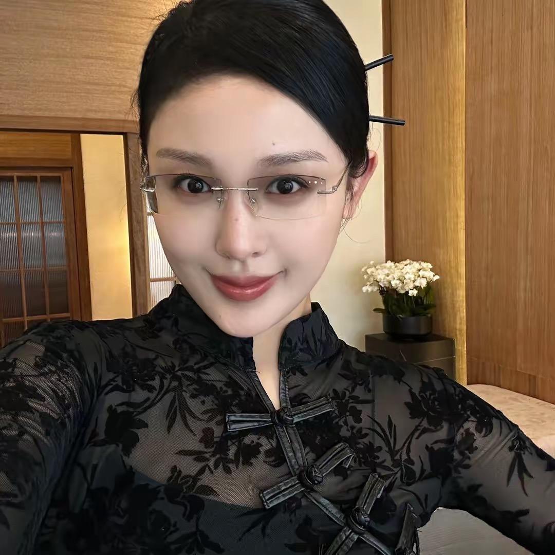 小阿俏的颠锅日记(直播号🔍破烂女王)